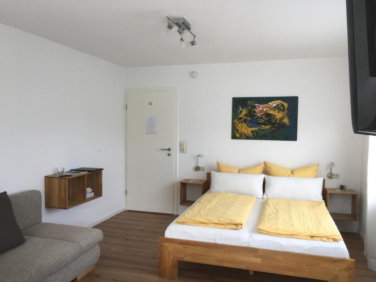 Gaestehaus Sommertal Mit Pool Im Garten, Eigener Parkplatz, 800M Zum Bodensee, 300M Zur Altstadt ميرسبرغ المظهر الخارجي الصورة