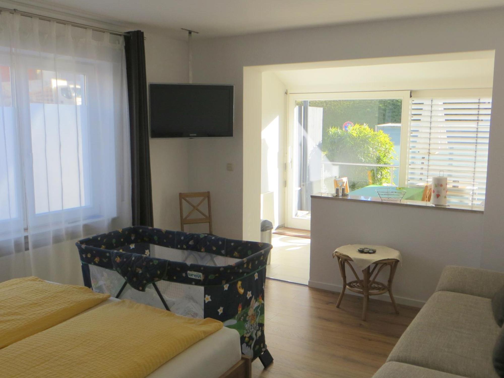 Gaestehaus Sommertal Mit Pool Im Garten, Eigener Parkplatz, 800M Zum Bodensee, 300M Zur Altstadt ميرسبرغ الغرفة الصورة